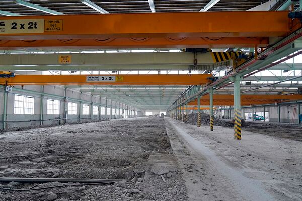 Vorbereitungsarbeiten für die neue Pulverbeschichtungsanlage.