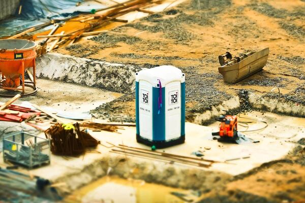 Hygiene auf Baustelle: Toilette (Toi Toi)