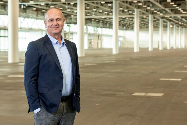 Ruedi Pfander - Swissbau