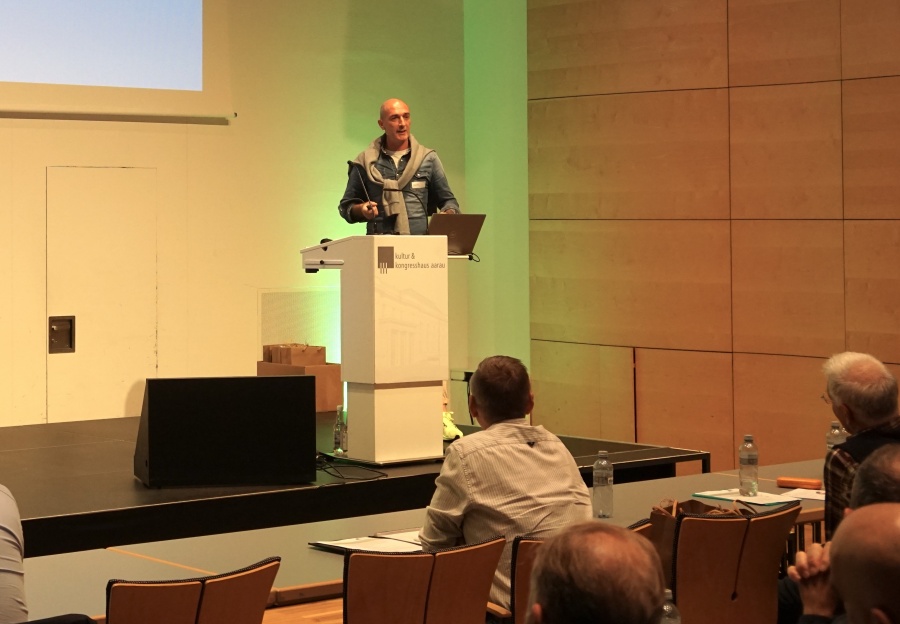 Philipp Zulian von der Firma Oventrop